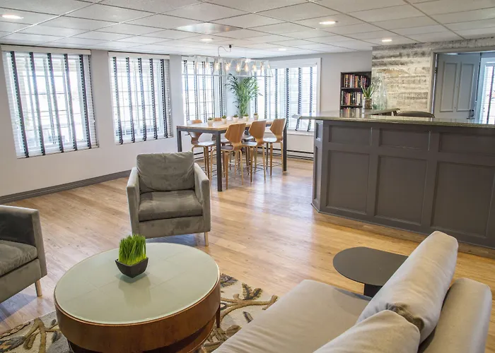 Harbor Town, BW Signature Collection
